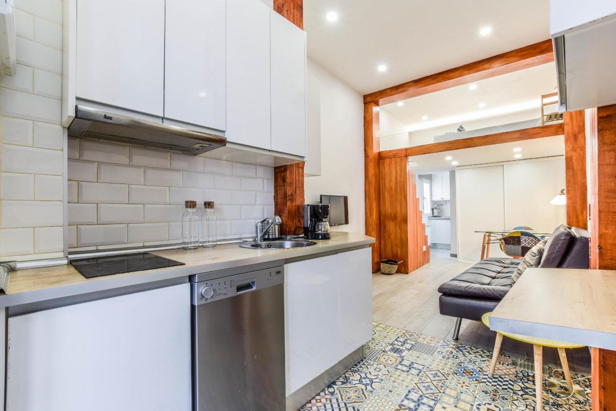 Loft Reformado En Chueca Para 4 Personas Alquiler Temporal Madrid Exterior foto