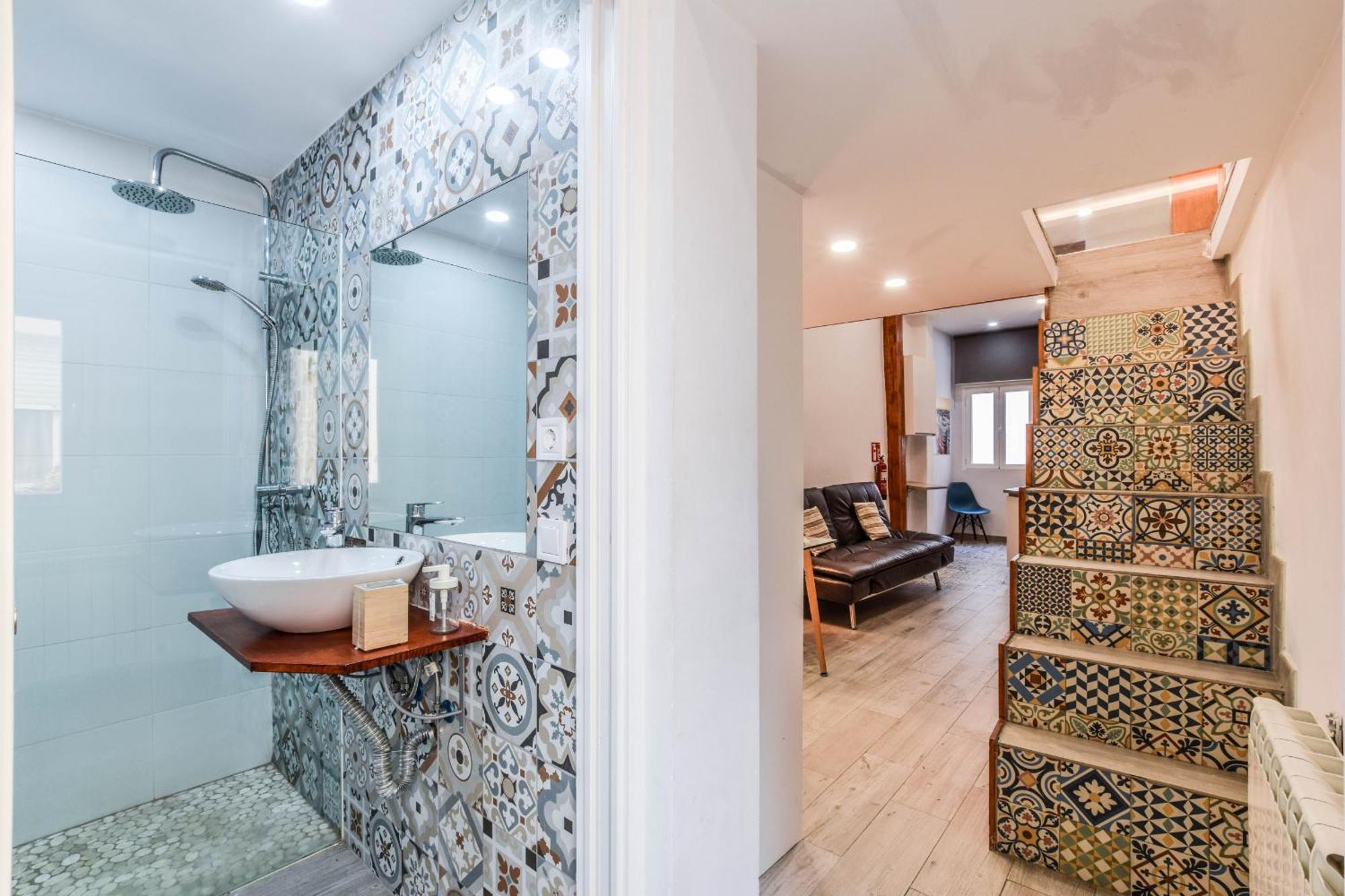 Loft Reformado En Chueca Para 4 Personas Alquiler Temporal Madrid Exterior foto